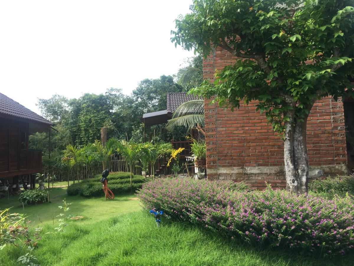 Anna Pham Bungalow - Friendly Local Phu Quoc Buitenkant foto